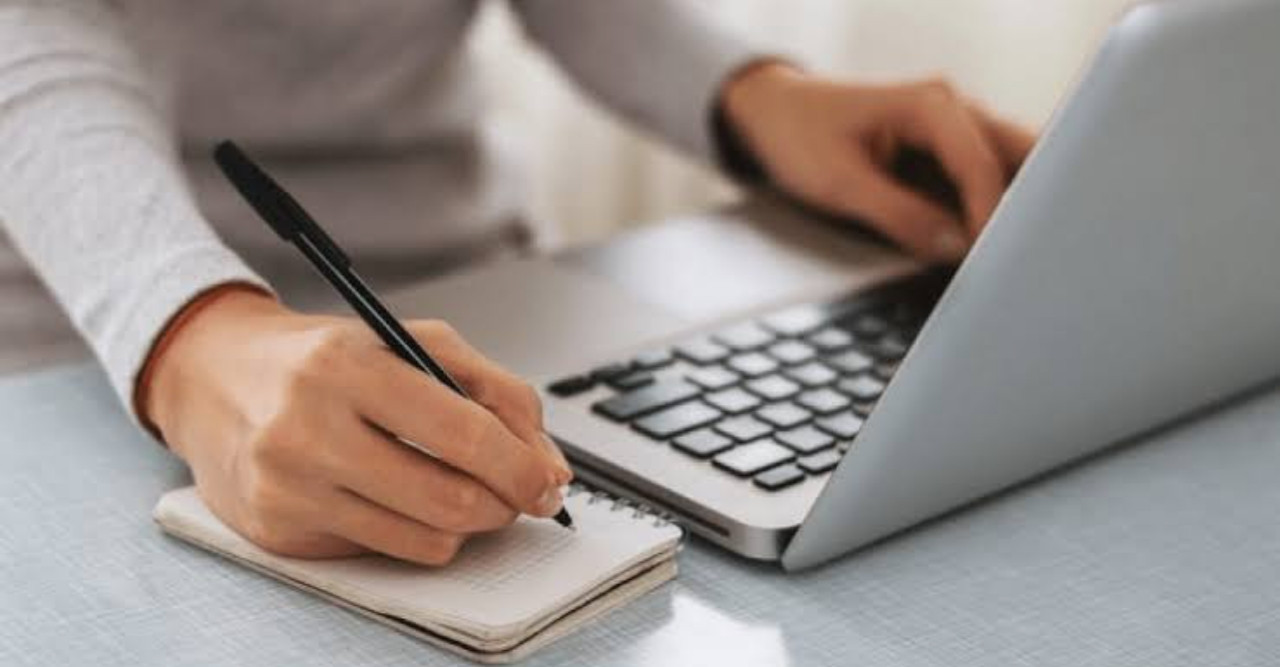 অনলাইনের মাধ্যমে চলছে প্রতারণা, হাতিয়ে নিচ্ছে লাখ লাখ টাকা