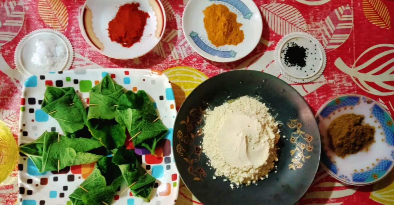 কুমড়ো পাতার পাকোড়া