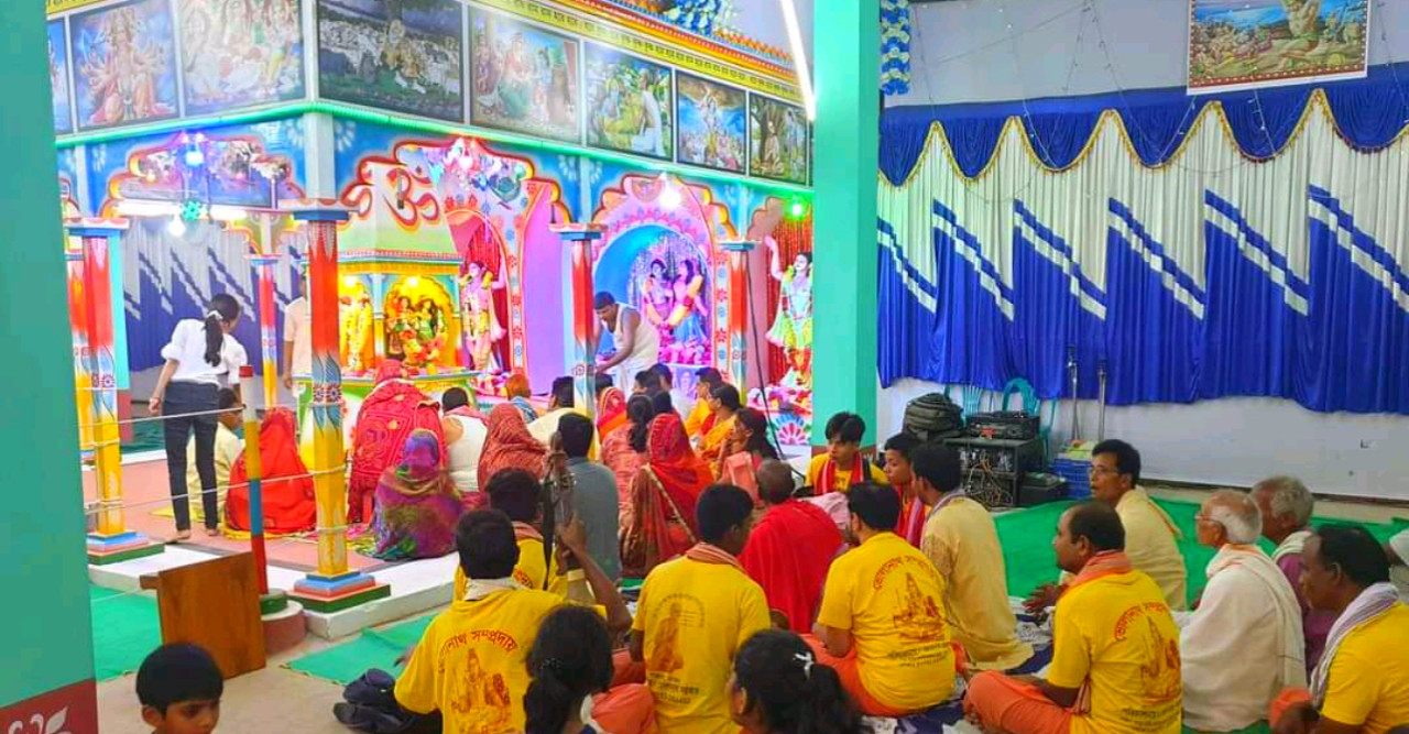 ডোমারে শ্রী শ্রী হরিনাম সংকীর্তন অনুষ্ঠিত